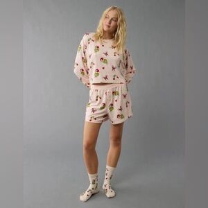 American Eagle Outfitters Pink Grinch Pajama Top cozy comfy